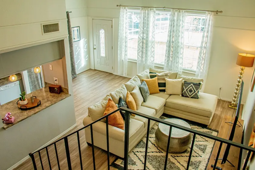 A sweet stay on Cherrywood Square - Image 1