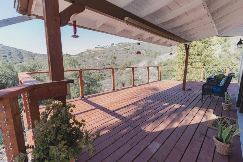 Cozy cottage with a breathtaking view - Image 1