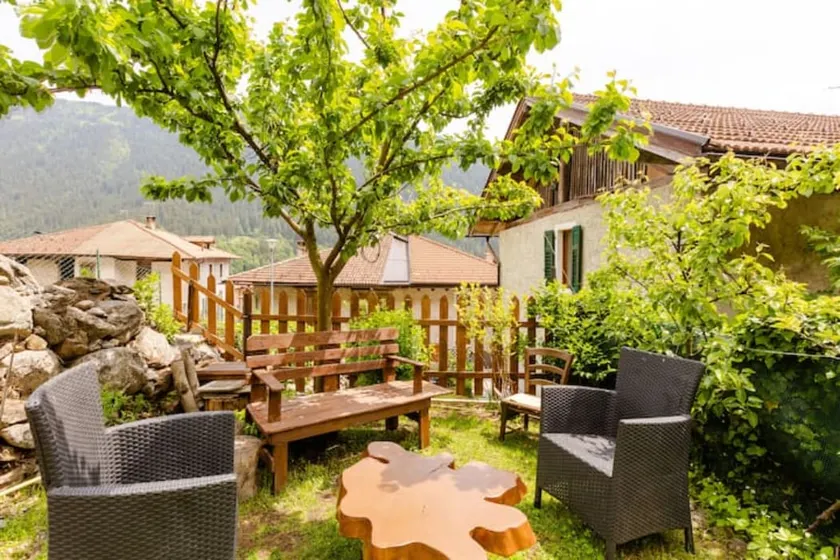 ”Fiore Dell'Alpe” Mountain Style Apt. - Image 1