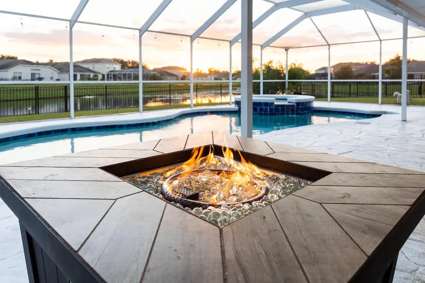 Cheerful 4 Bd home w/ Heated Salt Water Pool & Spa - Image 1