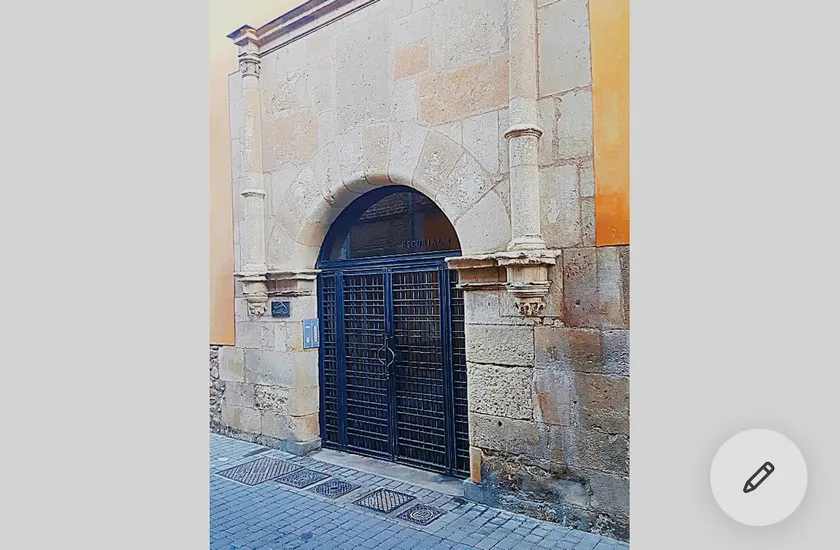 Historic apartment. Escurial 1 - Image 1