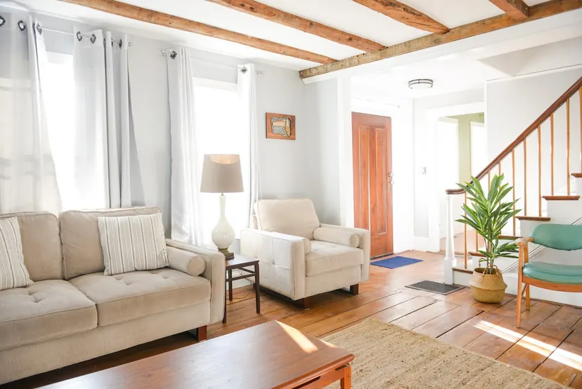 Fully Updated Airy Historic Home in South Freeport - Image 1