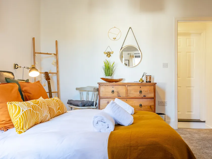Cosy terrace within city walls ideal for exploring - Pass the Keys - Image 1