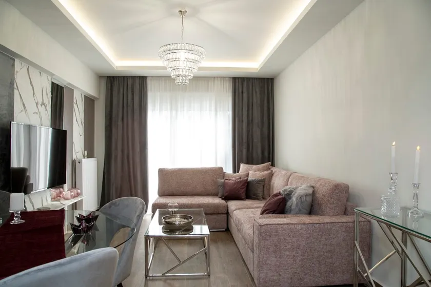 Deka luxury apartment - Image 1