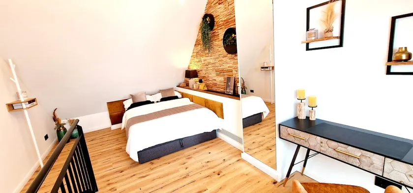 Stylish duplex apartment - Image 1