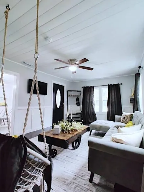 The Honeycomb Haven|1 Mile to Downtown Thomasville - Image 1