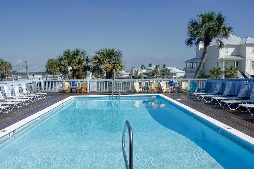 Condo Across the Road From Beach Free Parking - Image 1