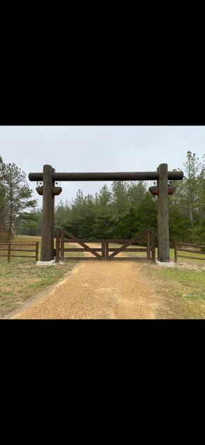 Vacation Log Cabin Resort in the Pines - Image 1