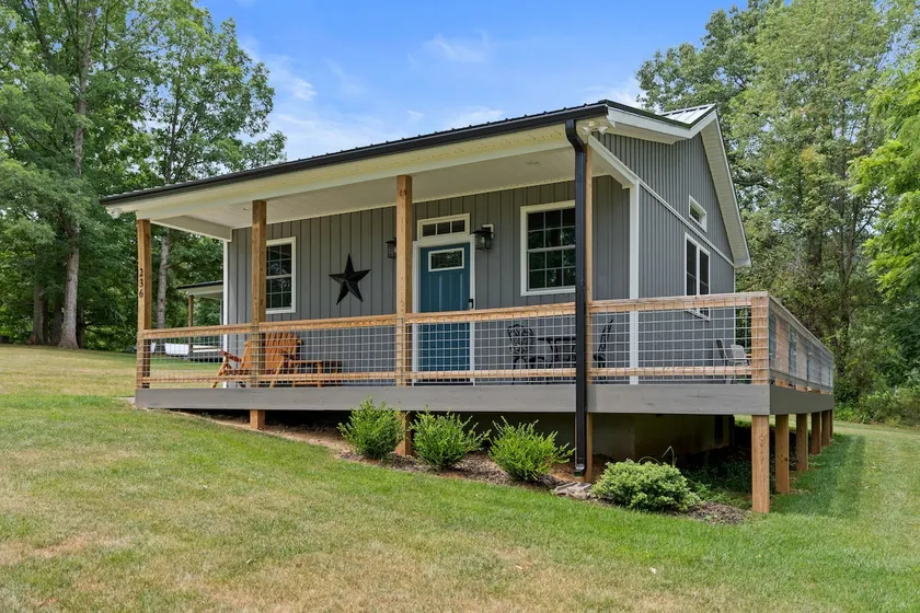 Black Walnut Cottage:  A Romantic Couple's Cabin! - Image 1