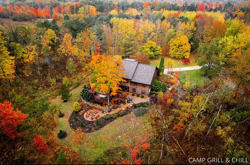 Secluded cabin on 10 acres - hot tub & game room! - Image 1