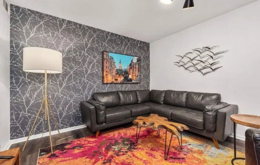 Oakwell Townhome: 2BR Kings 3 mi to A&M/Legends - Image 1