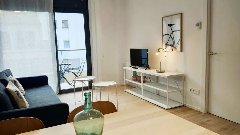 Roges apartment. Modern apartment with terrace - Image 1