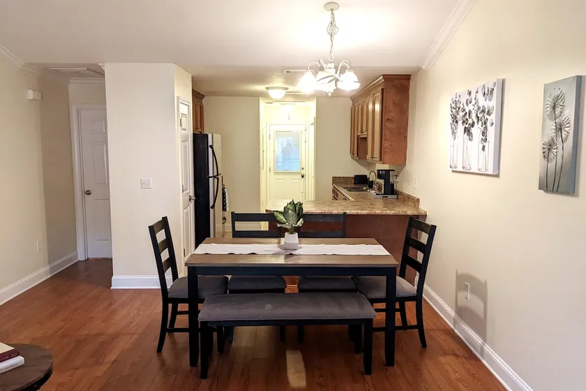 Beautiful 3BR/2BA Townhome - Image 1