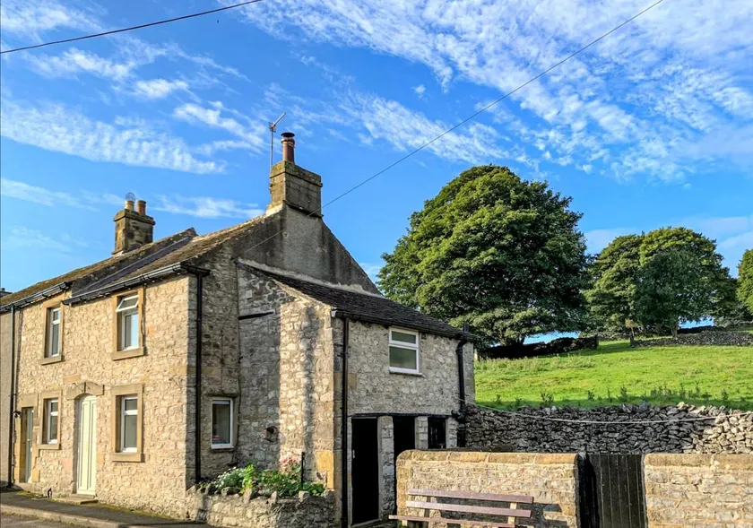 Stylish Retreat in Heart of The Peak District - Image 1