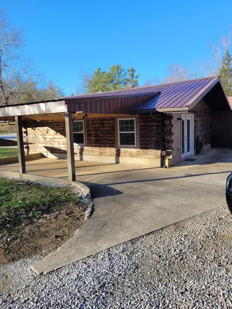 The Cabin- private,cozy, firepit, hammock, pacman - Image 1