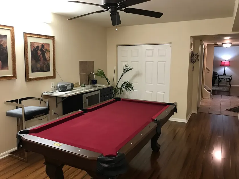 Beautiful Townhouse near Philly Stadiums and Atlantic City - Image 1