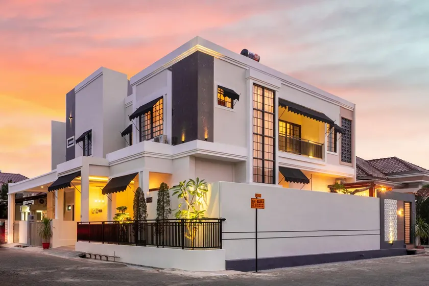Hening Pool Villa - Image 1