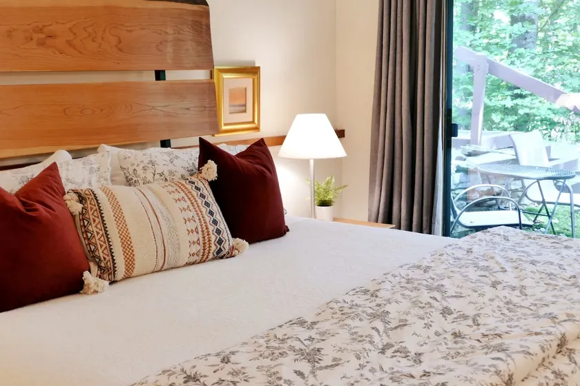 Windfall @ Quechee Club VT: Cozy Updated Condo  A/C, Fireplace -Ski -Golf -Renew - Image 1
