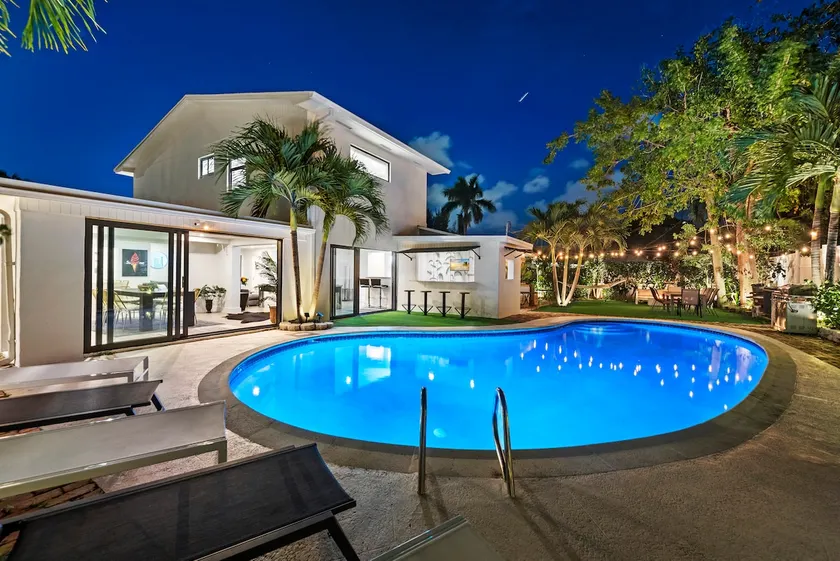 Villa Azur 8BR | Poolside Bar & Oasis, Miami - Image 1