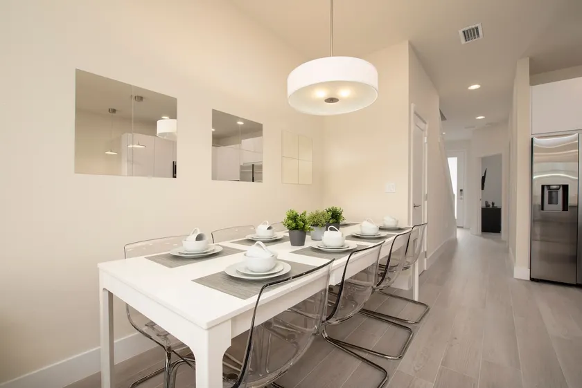 Luxury 3 bdr townhome 12 miles to Disney - Image 1