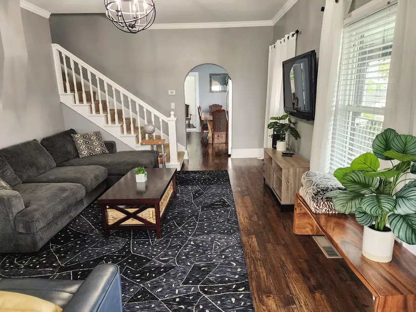 Spacious 4 bedroom home in the heart of camas! - Image 1