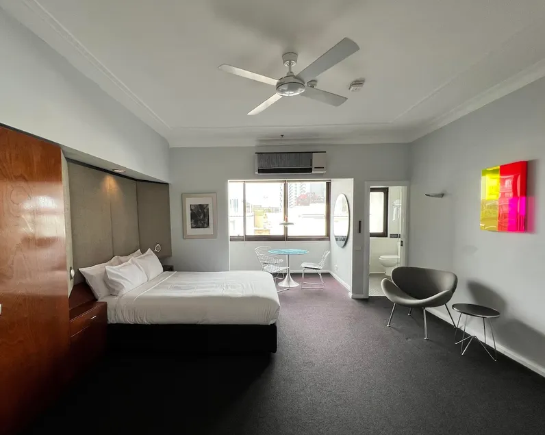Sunny Studio in Potts Point - Image 1