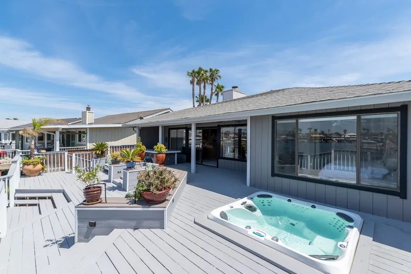 Waterfront Haven - Image 1