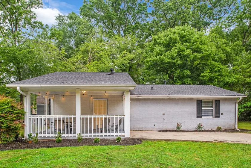 Newly Renovated 3/2 ATL Westside Bungalow - Image 1