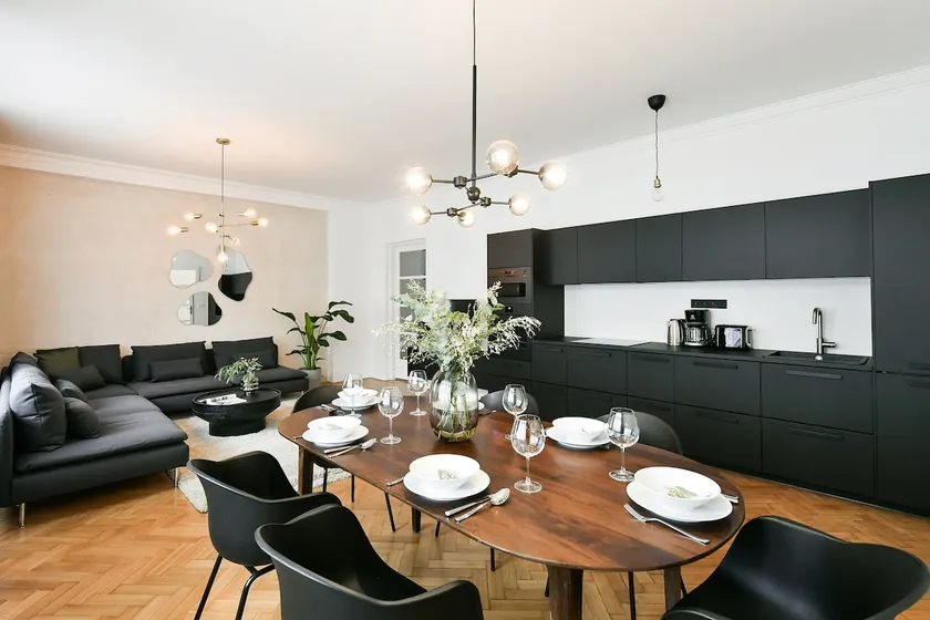 Charming Quiet 2BR Apartment by Stepan No. 15 - Image 1