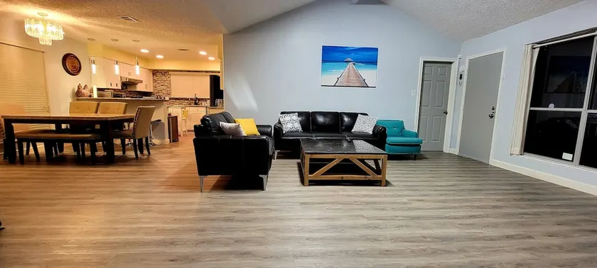 Cozy 3-bedroom residential home at cul de sac - Image 1