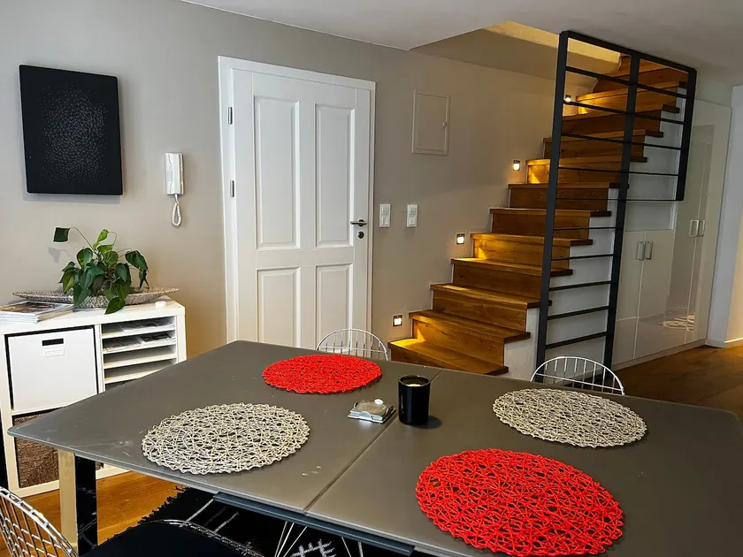 1584 House - Image 1