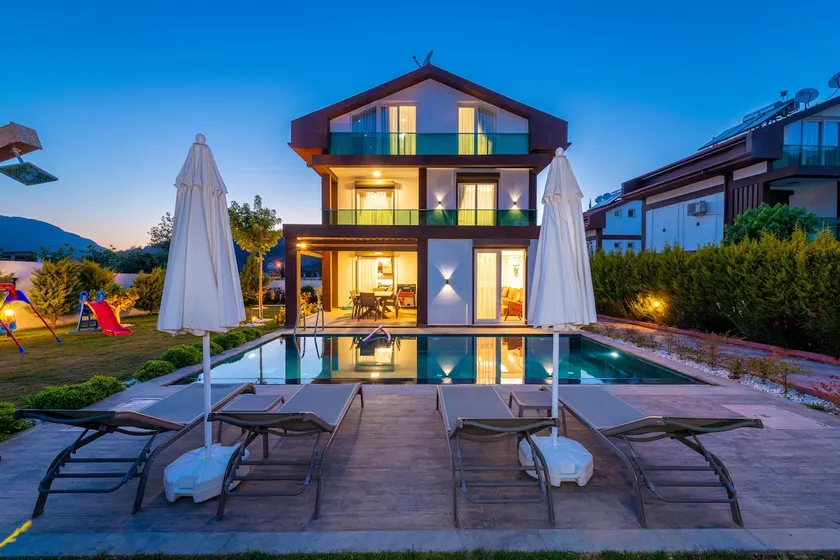 Blue - 4 Bedroom Holiday Villa in Hisarönü - Image 1