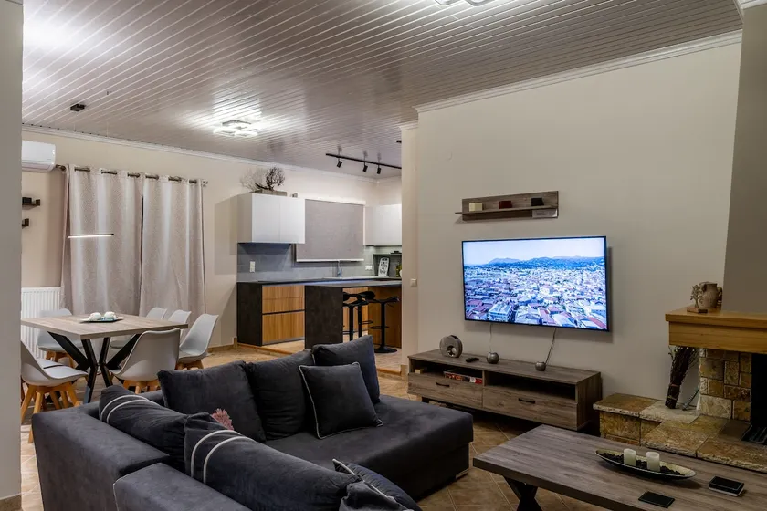 G.R luxury apartment - Image 1