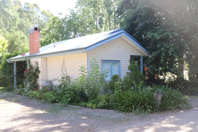 Premium two bedroom farm cottage - Image 1