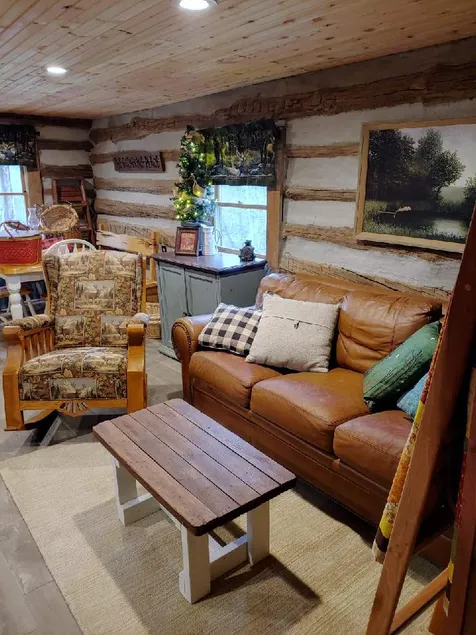 Slate Mtn Cabin, Cozy and Comfy, near Mayberry - Image 1