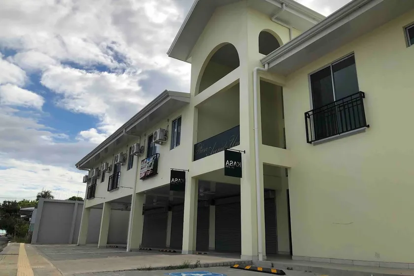 Unit 4: Modern Suite Close To The Beach - Image 1