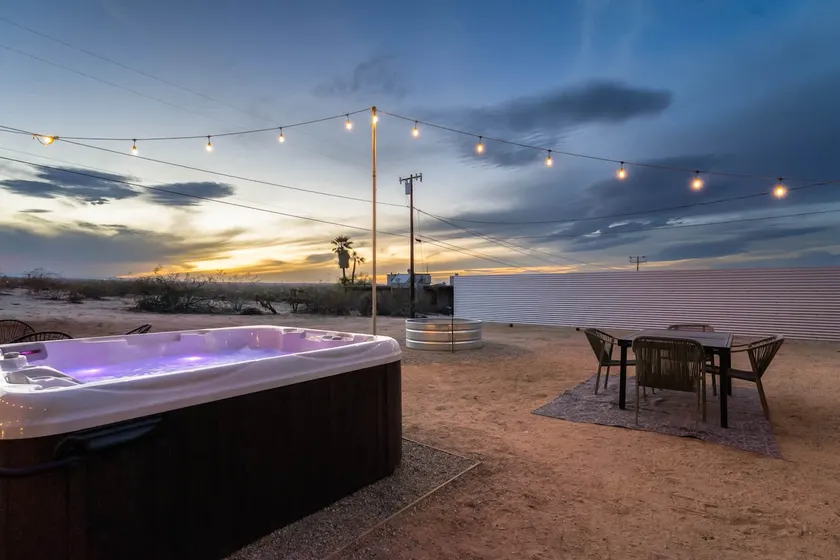 Astro~ Hot Tub, Sunsets, Desert Views, 10mintoJTNP - Image 1