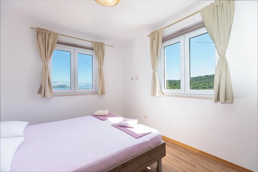 Holiday Home Lydia - Image 1