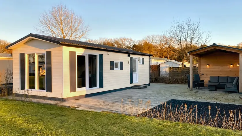 Cottage with central heating, TV, air conditioning, swimming pool, restaurant - Image 1