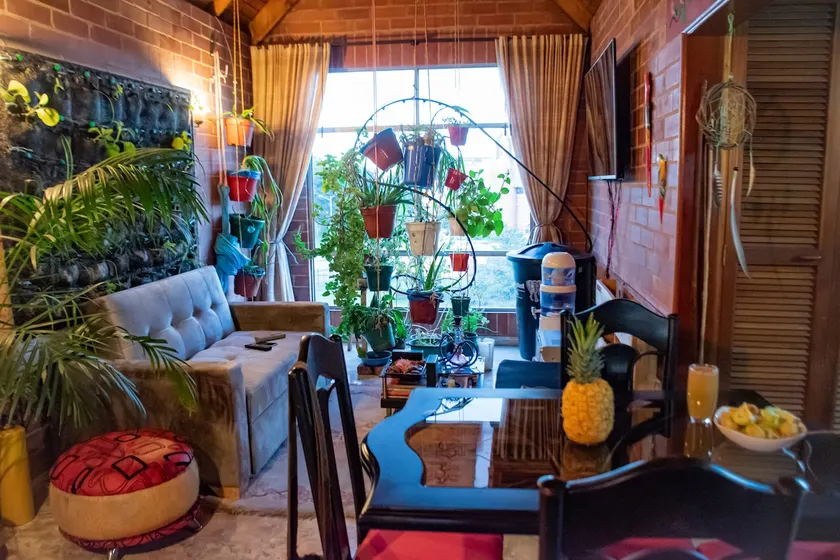 Entire apartment with parking - 700mbps WiFi - Image 1