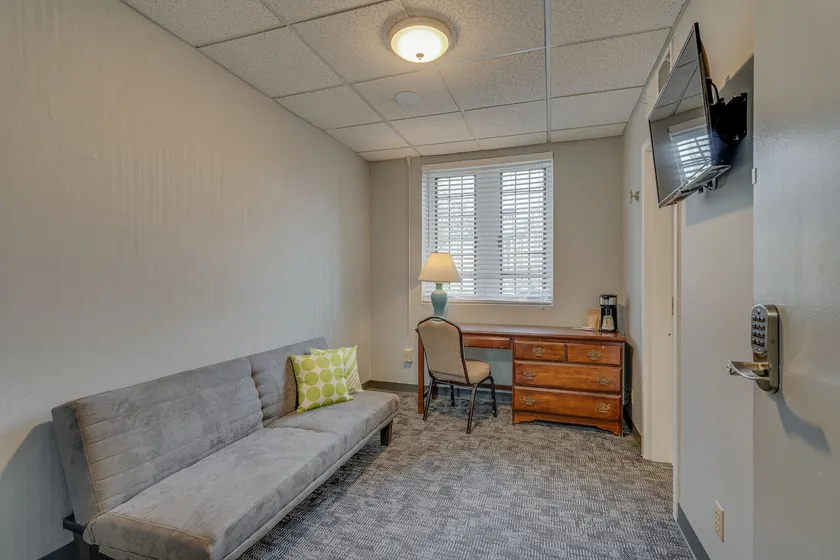 Cozy Suite in a Revamped Dorm Room! - Image 1