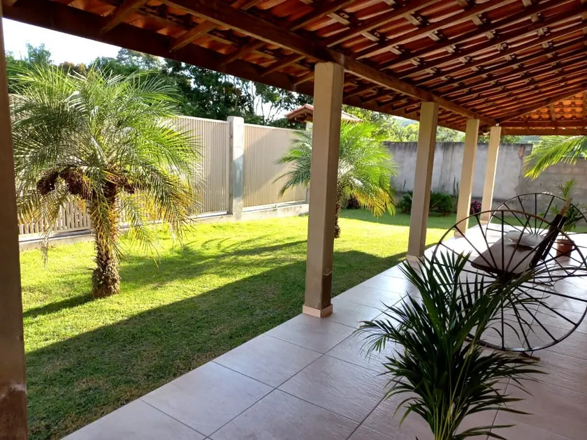 Vargem Alegre House - House with Pool - Image 1