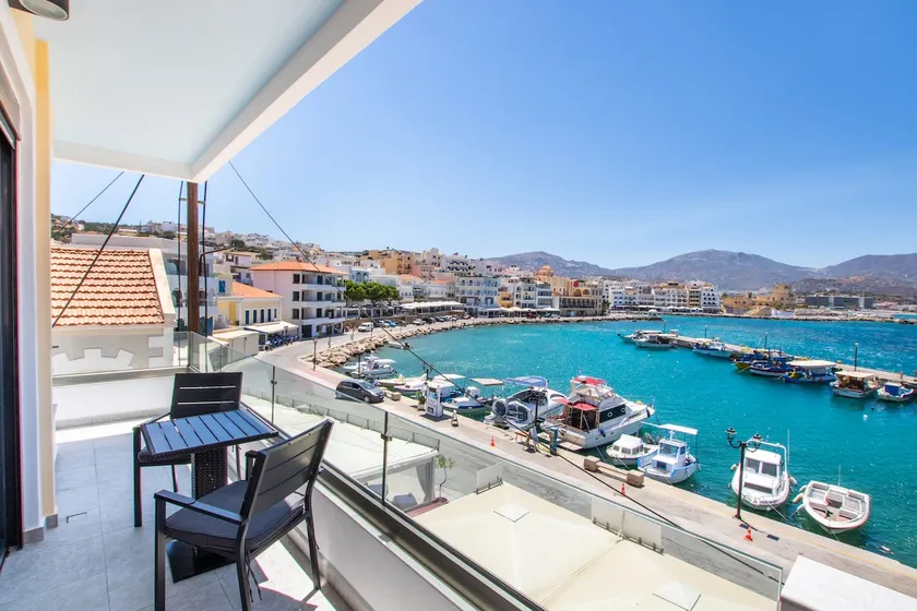 Lovely apartment with harbor view in Pigadia - Image 1
