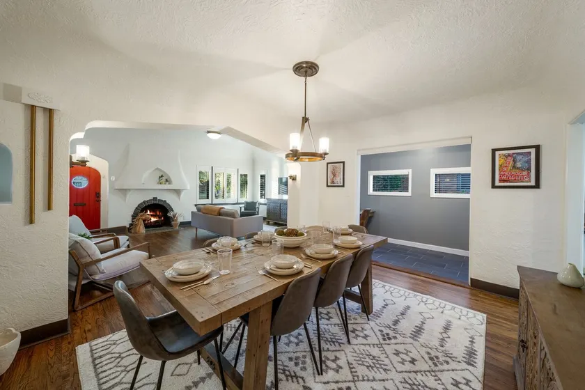 Cozy Tudor Retreat close to Expo/Cherry St/BOK - Image 1