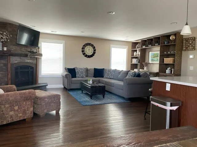 Lovely 2- bedroom private guest house - Image 1