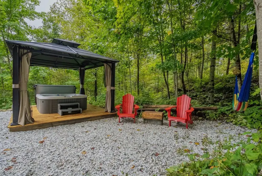 Hillside Hideaway - Image 1