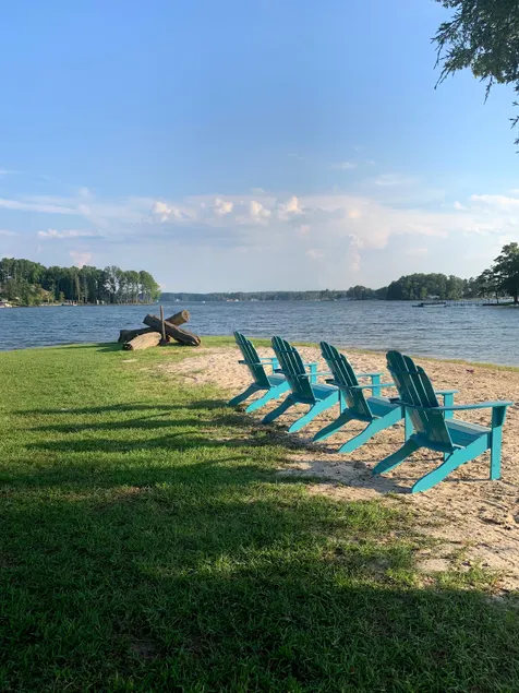 Private cottage w/a HOT TUB, Dock, SUPs, Kayaks - Image 1