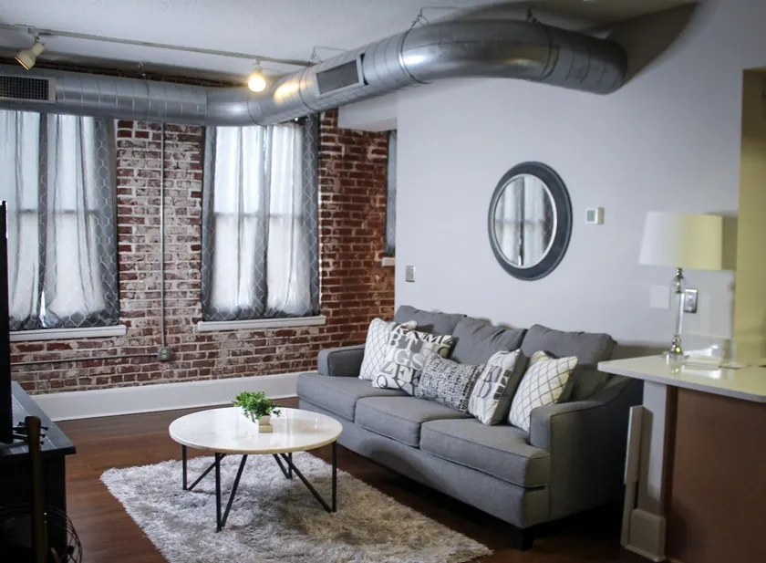 One-bedroom condo in the heart of Downtown Memphis - Image 1