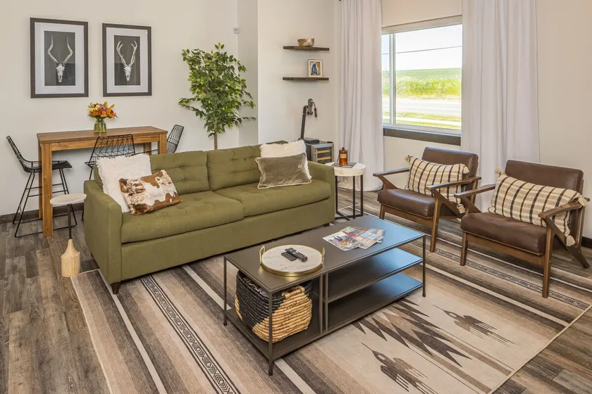 Brand New Townhome - 10 Minutes from Downtown - Image 1
