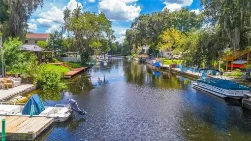 Flip Flop River Stop - Image 1